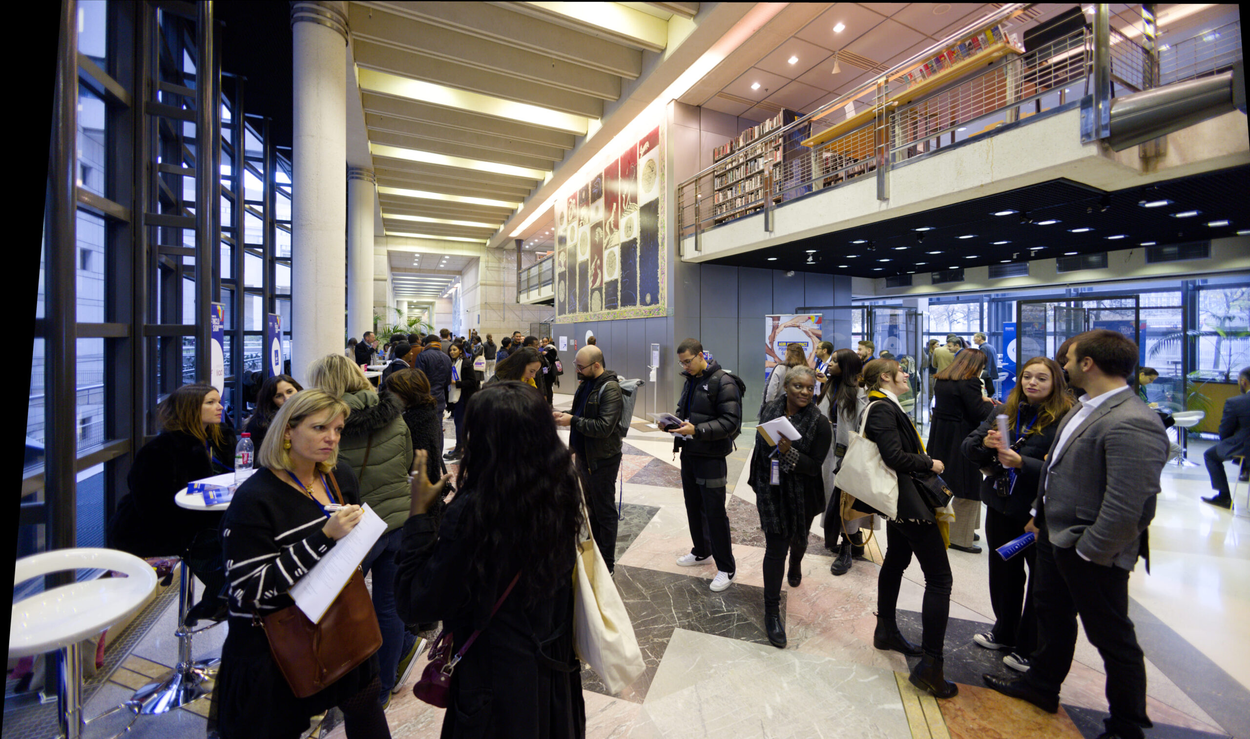 Image décorative de l'accueil des invités du Sommet de l'inclusion économique 2022.